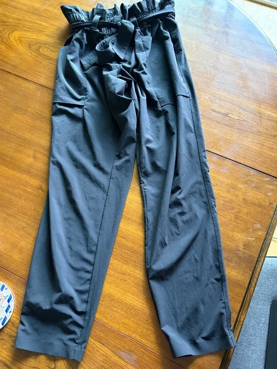 Athleta Skyline Paper Bag Waist Pants Black 292915-03 Activewear - Picture 3 of 4